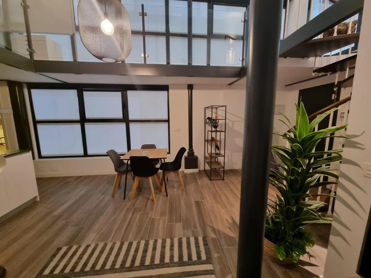 세비야 Duplex Moderno En Alameda 아파트