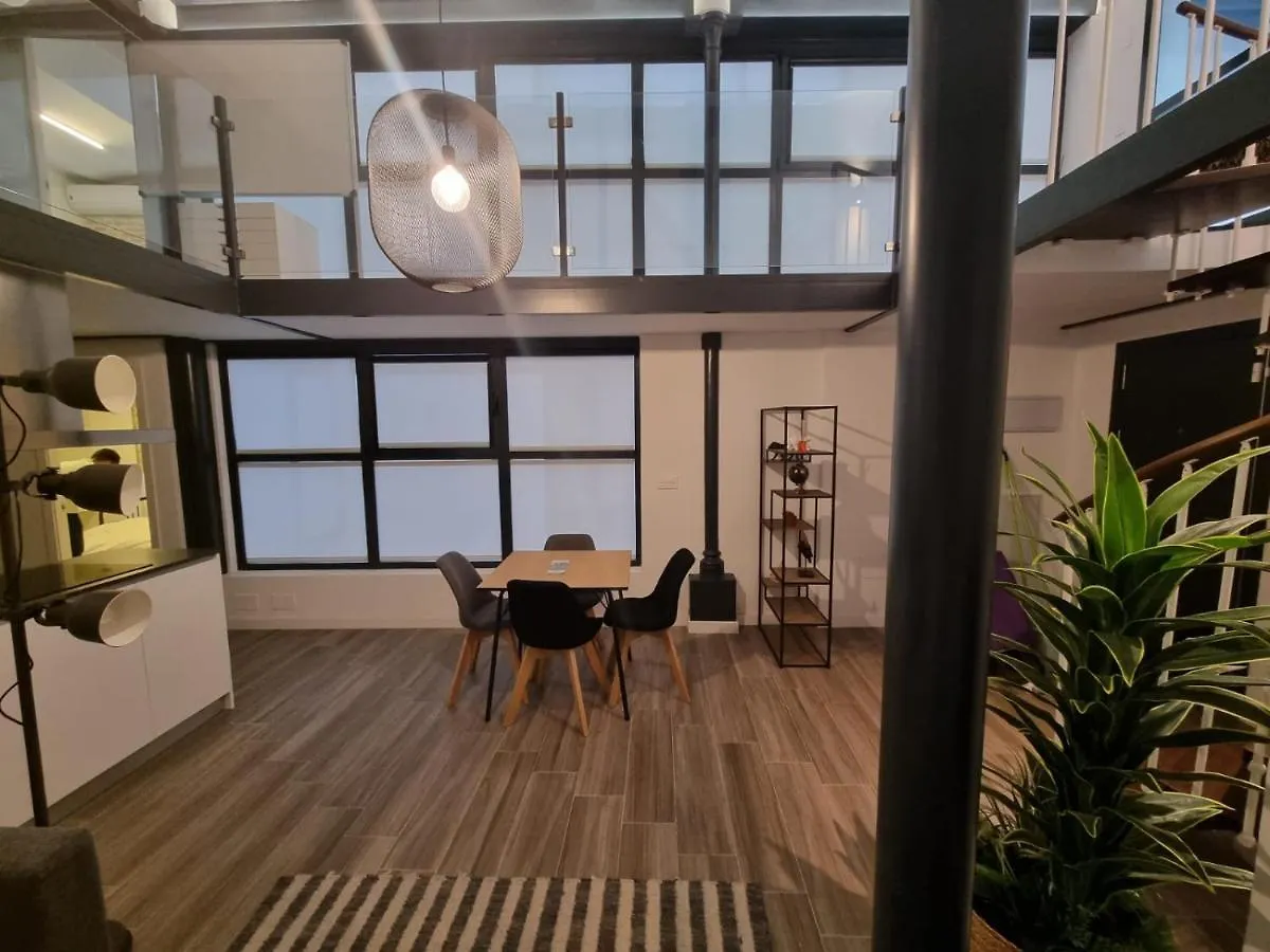 세비야 Duplex Moderno En Alameda 아파트